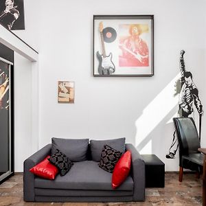 Studio met een King Size Bed